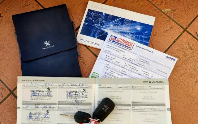 PEUGEOT 208 1.2 PureTech Allure S&S