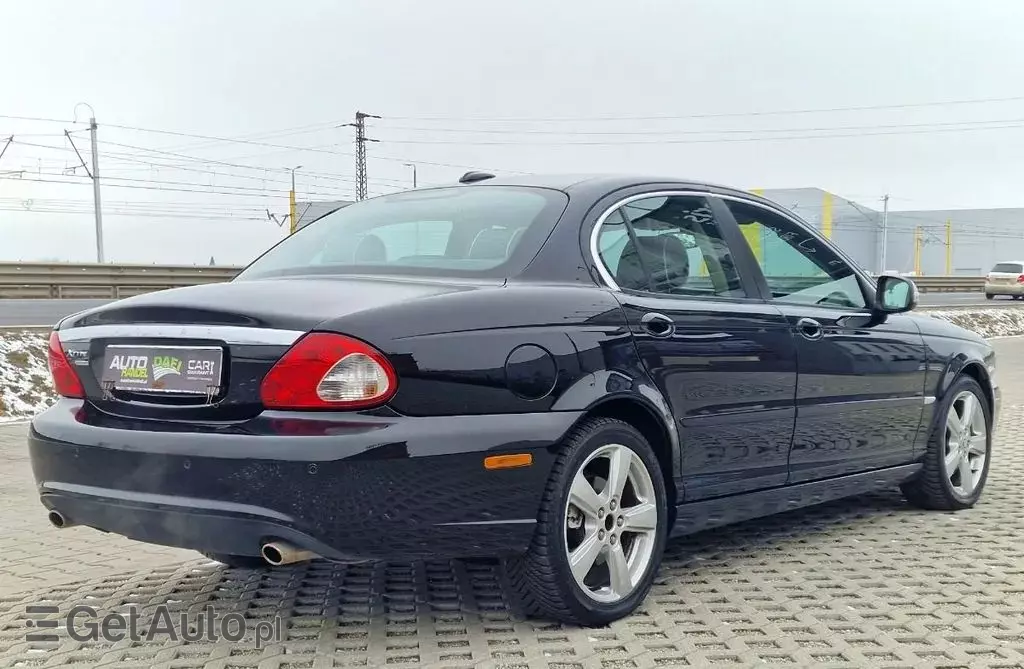 JAGUAR X-type 
