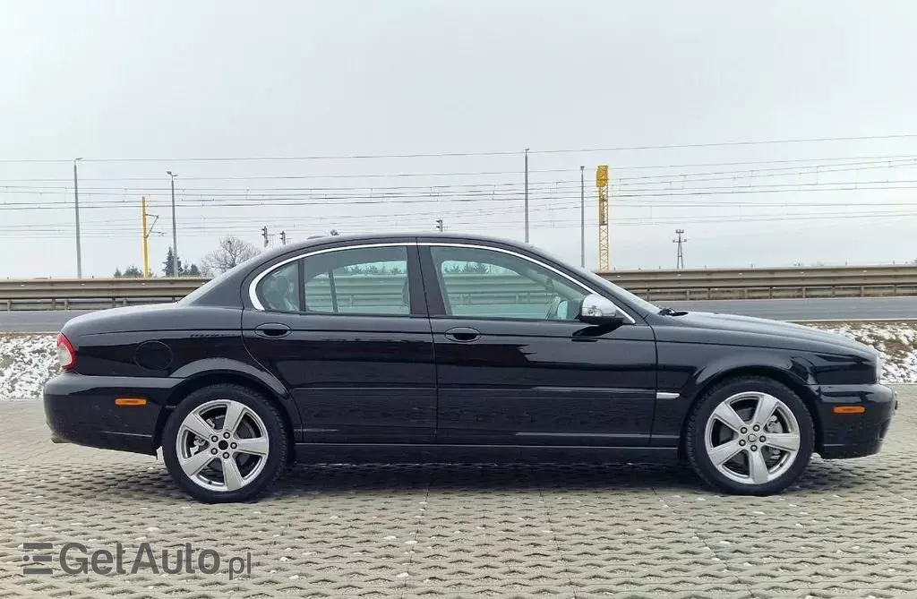 JAGUAR X-type 