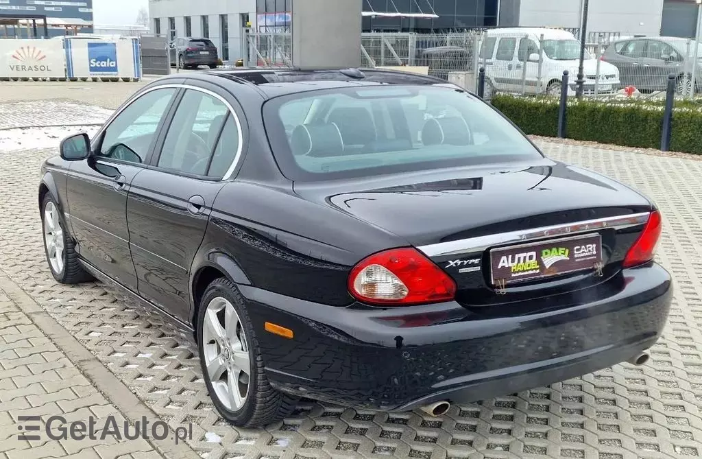 JAGUAR X-type 