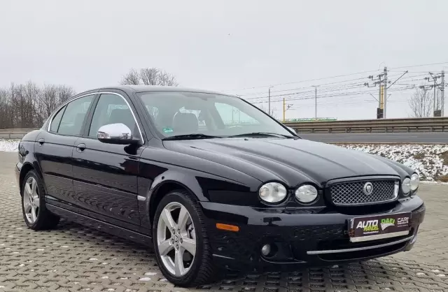 JAGUAR X-type 