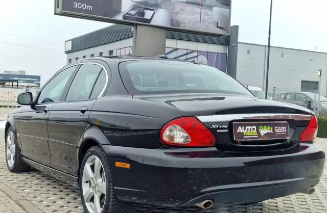 JAGUAR X-type 