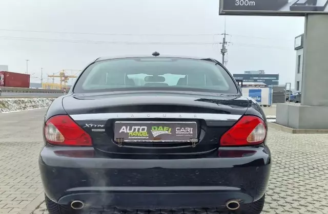 JAGUAR X-type 