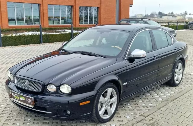 JAGUAR X-type 