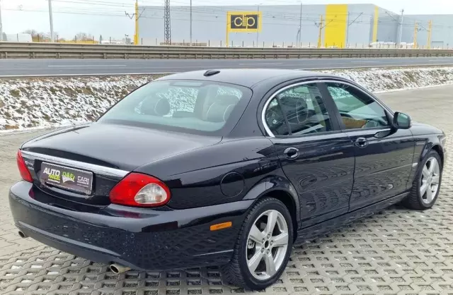 JAGUAR X-type 