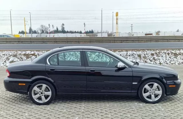 JAGUAR X-type 
