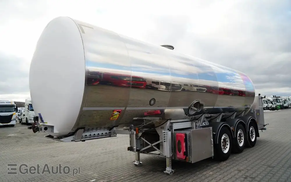 MAGYAR CYSTERNA SPOŻYWCZA / 30 000 L / OŚ PODNOSZONA / OŚ SKRĘTNA / 