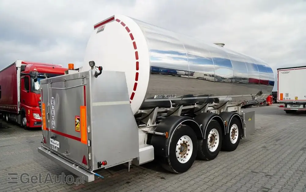 MAGYAR CYSTERNA SPOŻYWCZA / 30 000 L / OŚ PODNOSZONA / OŚ SKRĘTNA / 