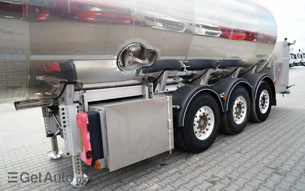 MAGYAR CYSTERNA SPOŻYWCZA / 30 000 L / OŚ PODNOSZONA / OŚ SKRĘTNA / 