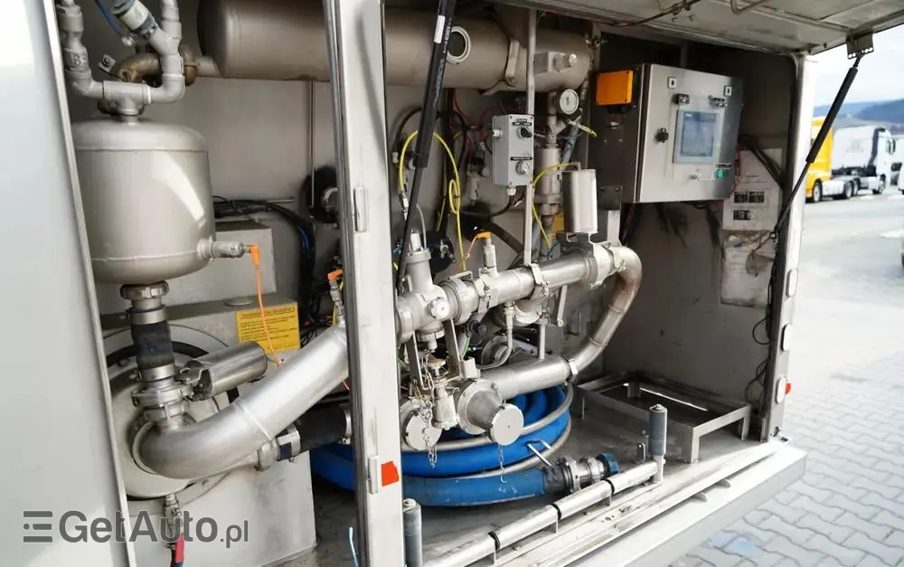 MAGYAR CYSTERNA SPOŻYWCZA / 30 000 L / OŚ PODNOSZONA / OŚ SKRĘTNA / 