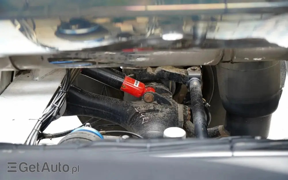 MAGYAR CYSTERNA SPOŻYWCZA / 30 000 L / OŚ PODNOSZONA / OŚ SKRĘTNA / 