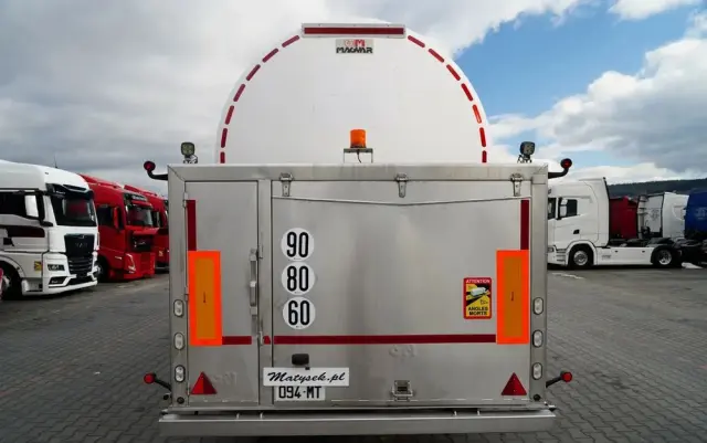 MAGYAR CYSTERNA SPOŻYWCZA / 30 000 L / OŚ PODNOSZONA / OŚ SKRĘTNA / 