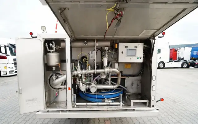 MAGYAR CYSTERNA SPOŻYWCZA / 30 000 L / OŚ PODNOSZONA / OŚ SKRĘTNA / 