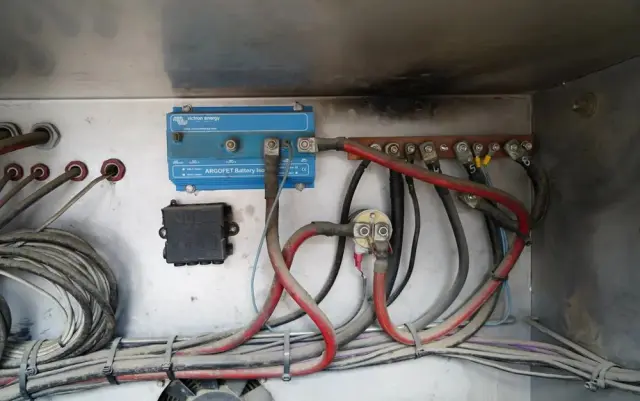 MAGYAR CYSTERNA SPOŻYWCZA / 30 000 L / OŚ PODNOSZONA / OŚ SKRĘTNA / 