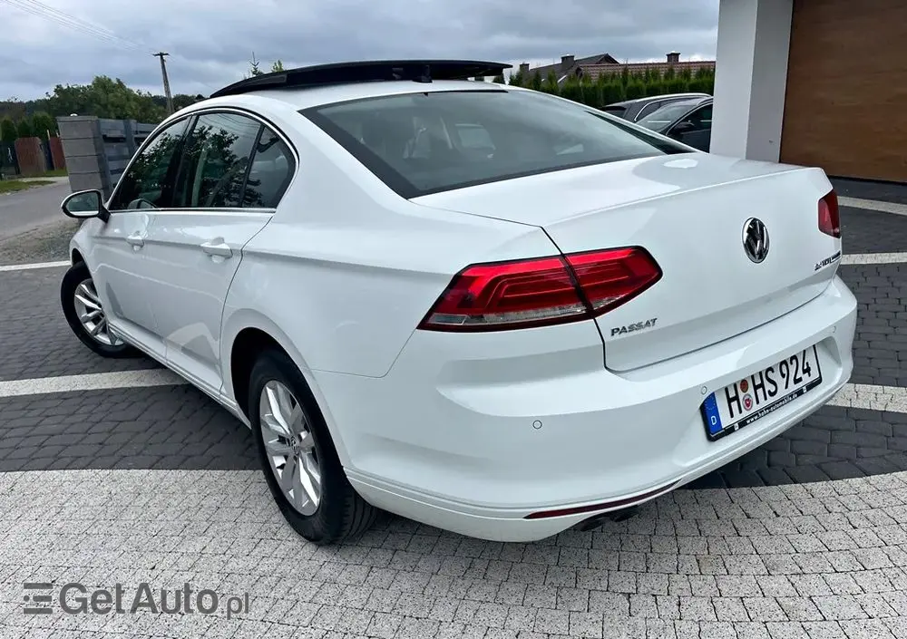 VOLKSWAGEN Passat 2.0 TDI SCR (BlueMotion Technology) DSG Comfortline