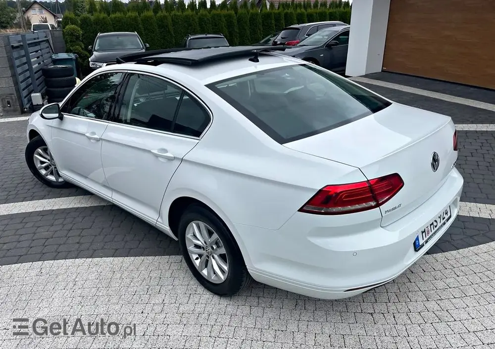 VOLKSWAGEN Passat 2.0 TDI SCR (BlueMotion Technology) DSG Comfortline