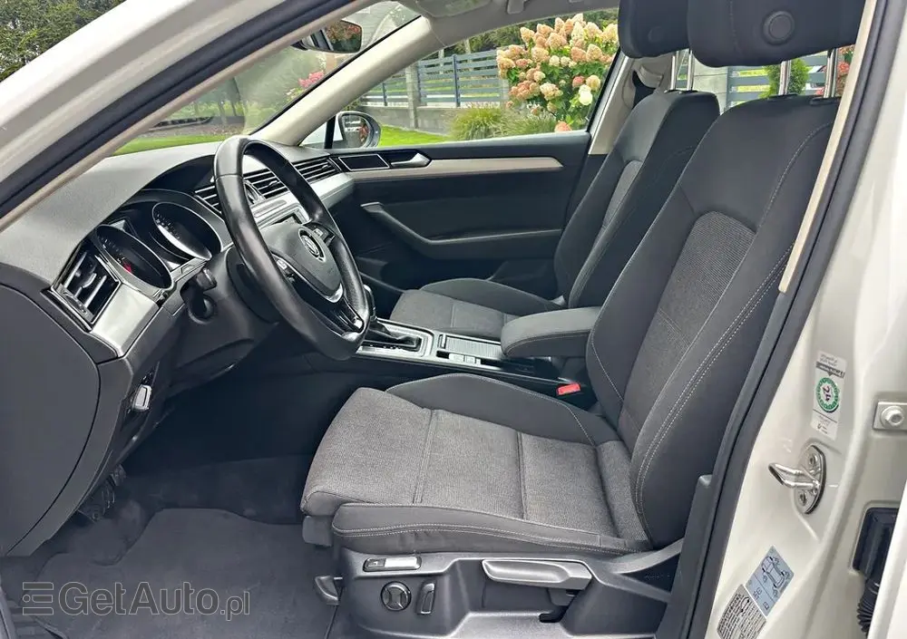 VOLKSWAGEN Passat 2.0 TDI SCR (BlueMotion Technology) DSG Comfortline