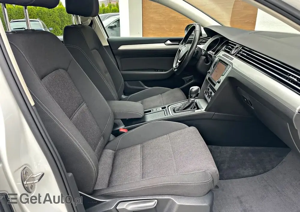 VOLKSWAGEN Passat 2.0 TDI SCR (BlueMotion Technology) DSG Comfortline
