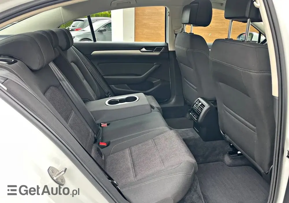 VOLKSWAGEN Passat 2.0 TDI SCR (BlueMotion Technology) DSG Comfortline