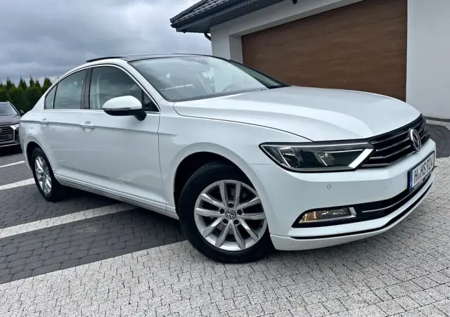 VOLKSWAGEN Passat 2.0 TDI SCR (BlueMotion Technology) DSG Comfortline