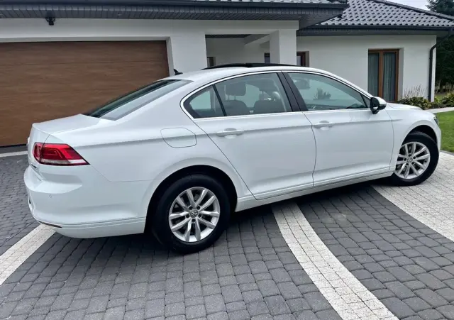 VOLKSWAGEN Passat 2.0 TDI SCR (BlueMotion Technology) DSG Comfortline