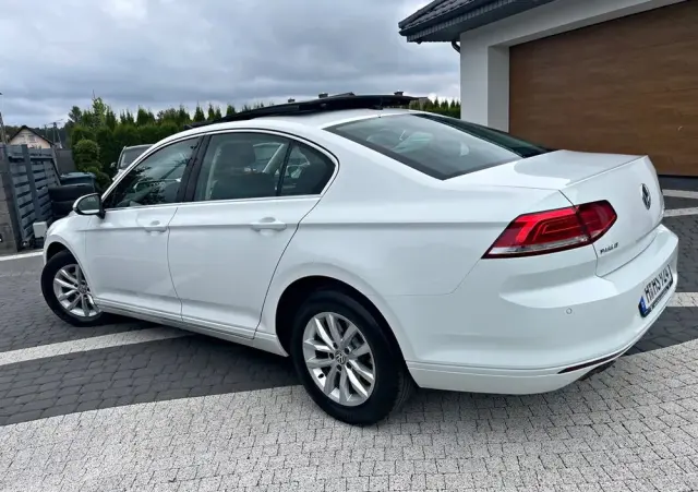 VOLKSWAGEN Passat 2.0 TDI SCR (BlueMotion Technology) DSG Comfortline