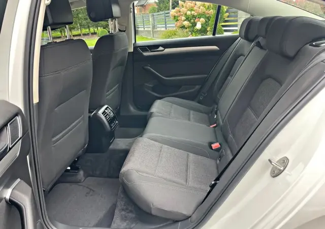 VOLKSWAGEN Passat 2.0 TDI SCR (BlueMotion Technology) DSG Comfortline