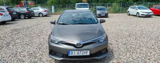 TOYOTA Auris 