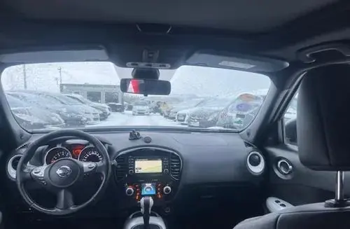 NISSAN Yuke 
