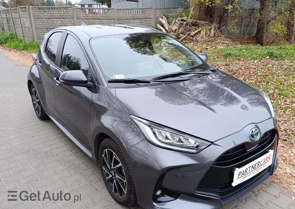 TOYOTA Yaris Hybrid 1.5 Selection Style