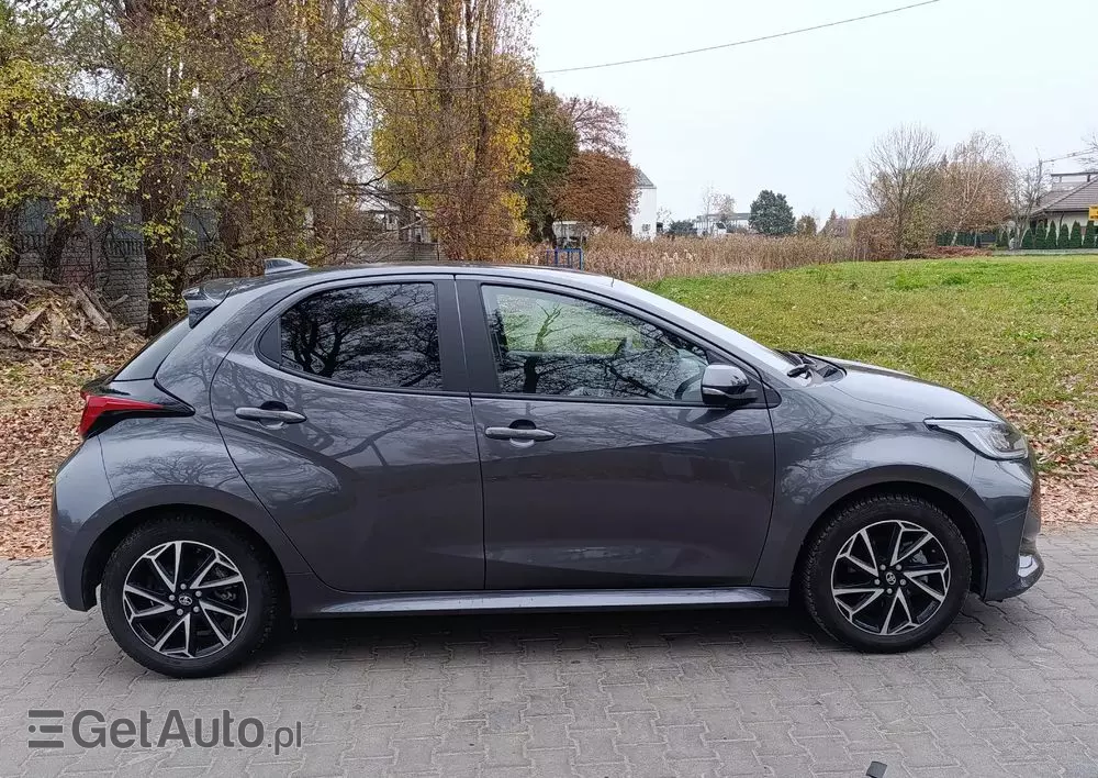TOYOTA Yaris Hybrid 1.5 Selection Style