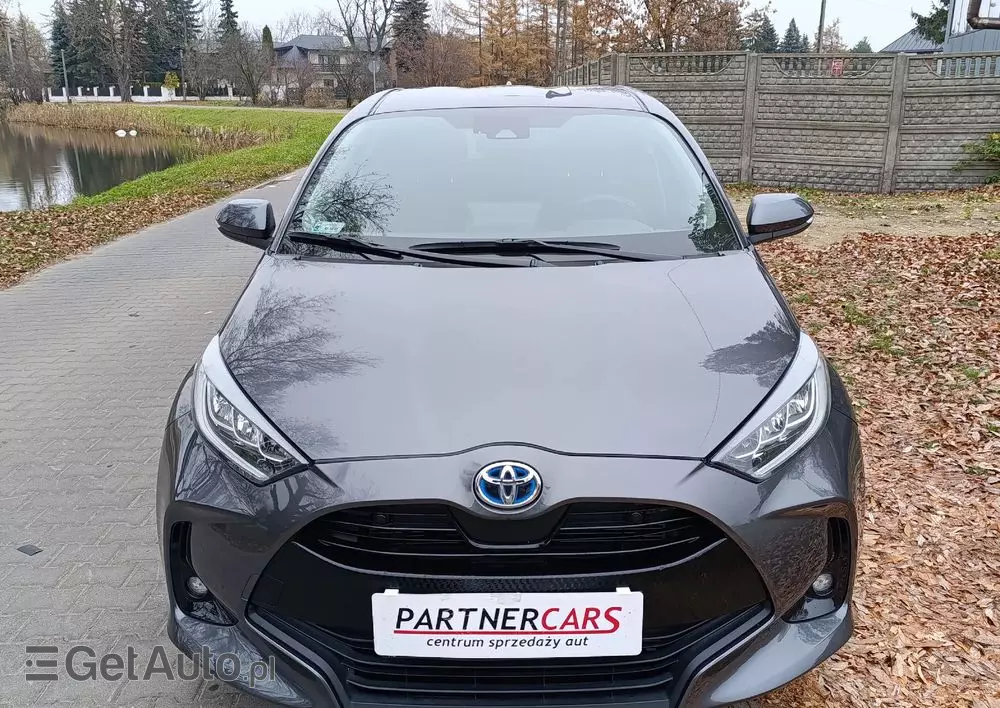 TOYOTA Yaris Hybrid 1.5 Selection Style