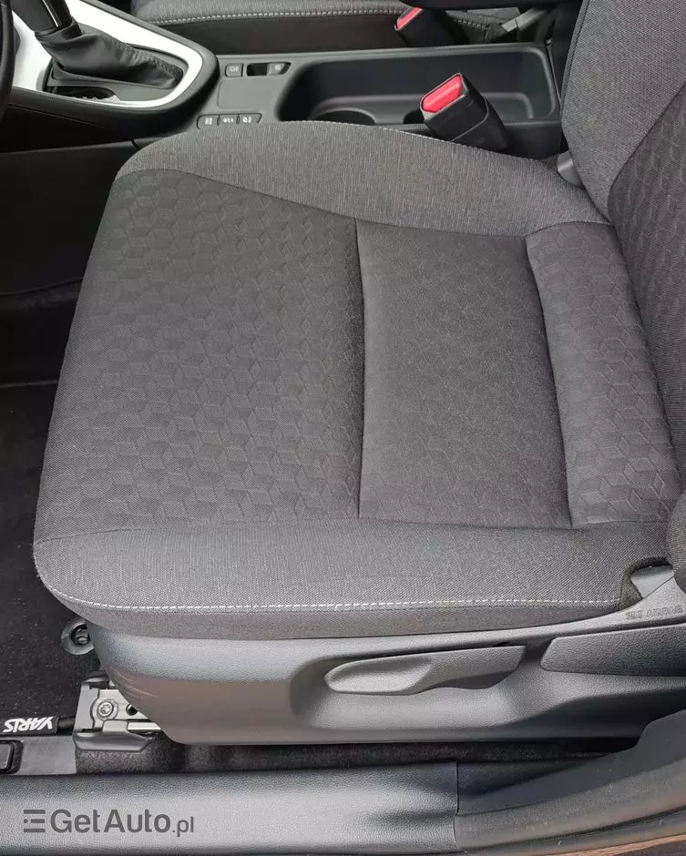 TOYOTA Yaris Hybrid 1.5 Selection Style