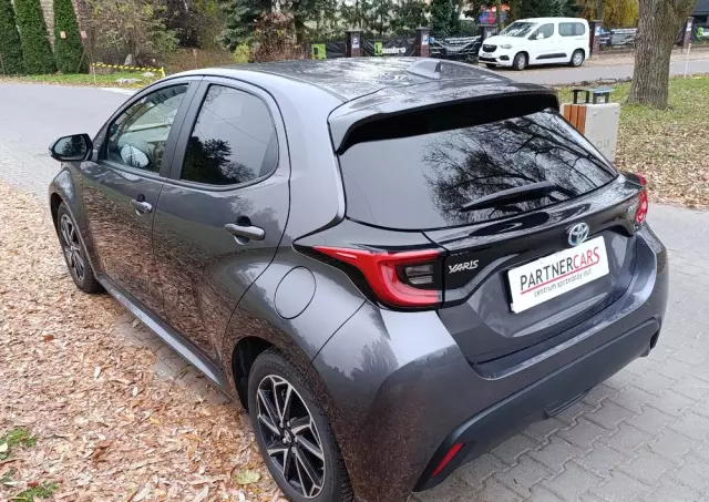TOYOTA Yaris Hybrid 1.5 Selection Style