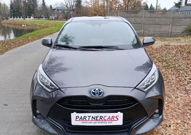 TOYOTA Yaris Hybrid 1.5 Selection Style