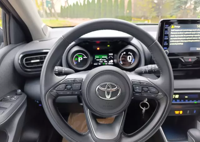 TOYOTA Yaris Hybrid 1.5 Selection Style