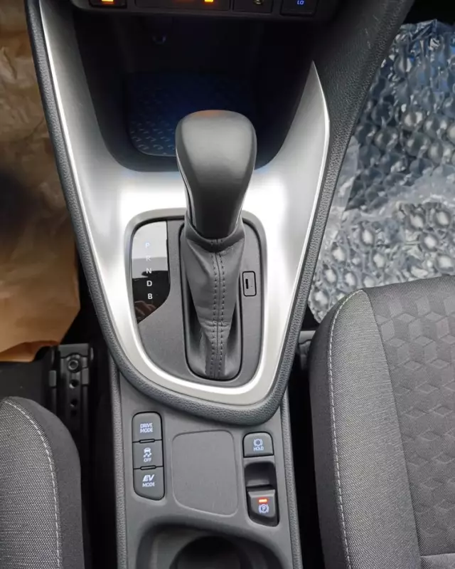 TOYOTA Yaris Hybrid 1.5 Selection Style