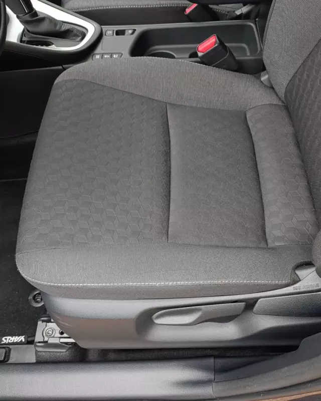 TOYOTA Yaris Hybrid 1.5 Selection Style