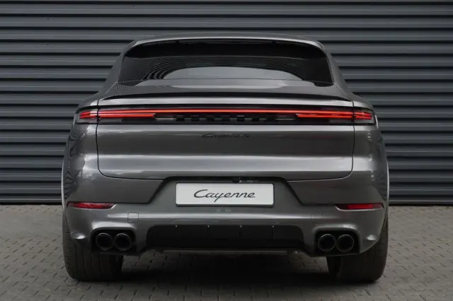 PORSCHE Cayenne Coupe S
