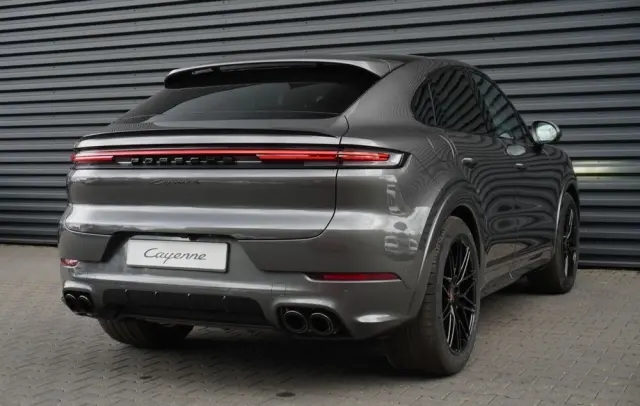 PORSCHE Cayenne Coupe S