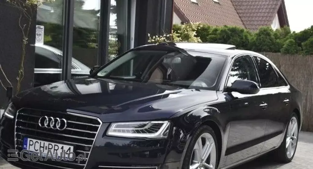 AUDI A8 