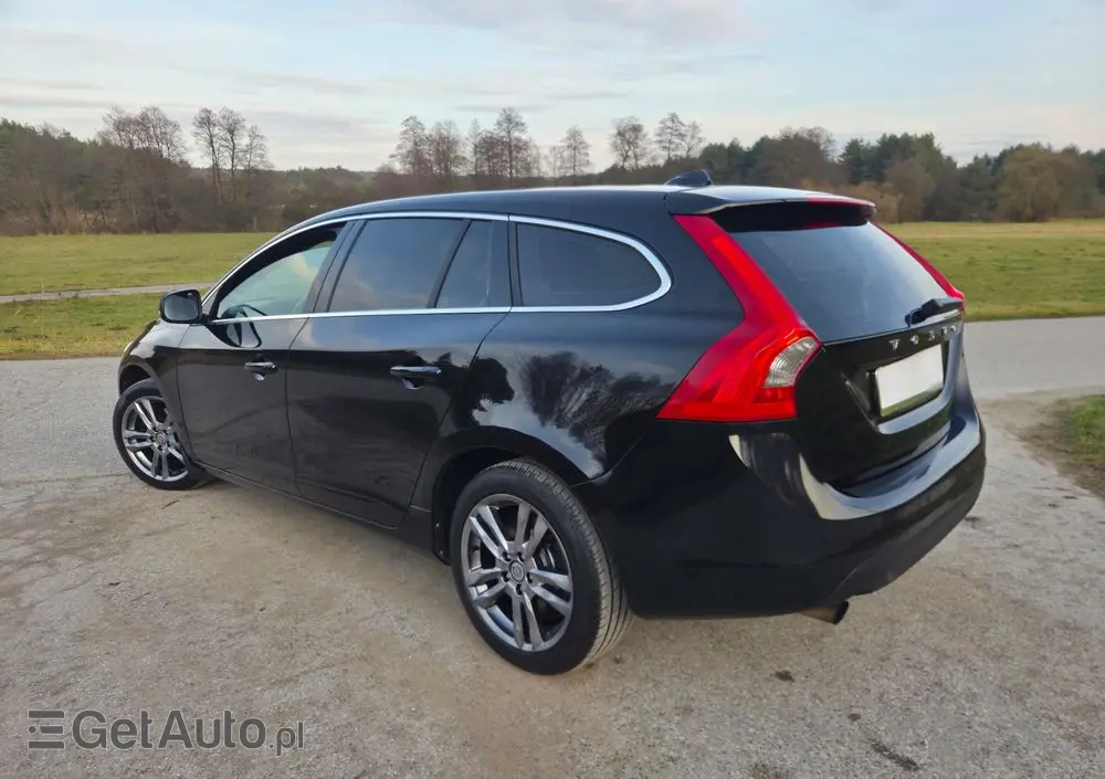 VOLVO V60 D3 Geartronic Momentum