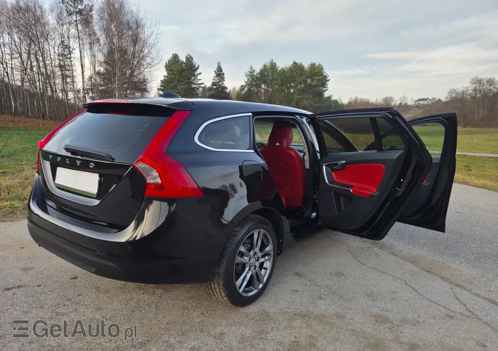 VOLVO V60 D3 Geartronic Momentum