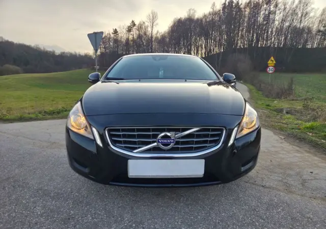 VOLVO V60 D3 Geartronic Momentum