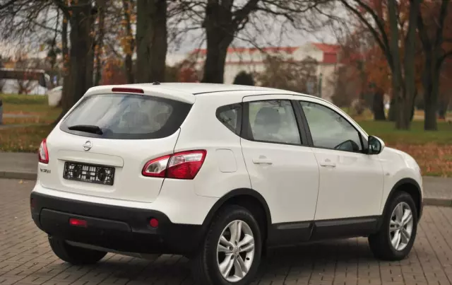 NISSAN Qashqai 1.6 Acenta