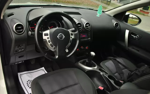 NISSAN Qashqai 1.6 Acenta