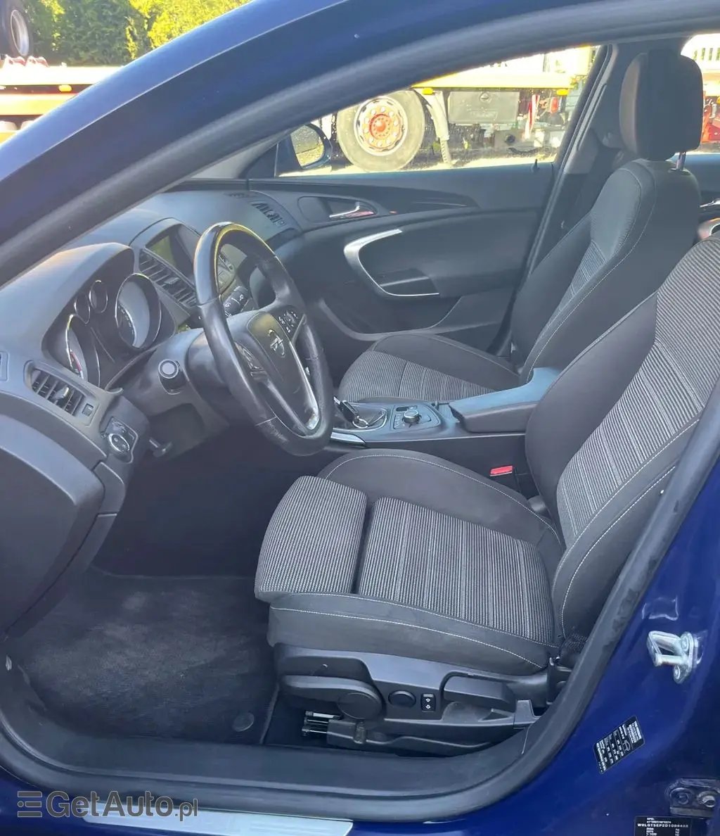 OPEL Insignia 