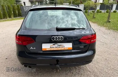 AUDI A4 