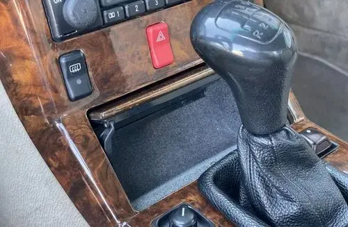 MERCEDES-BENZ SL 