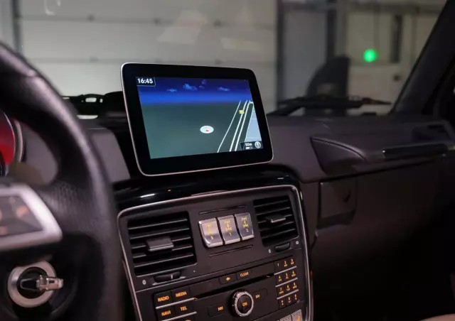 MERCEDES-BENZ Klasa G AMG 63